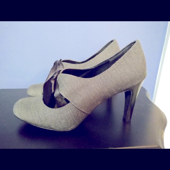 Ann Marino size 9 Mary Jane bow-tie shoes. - Picture 3 of 4